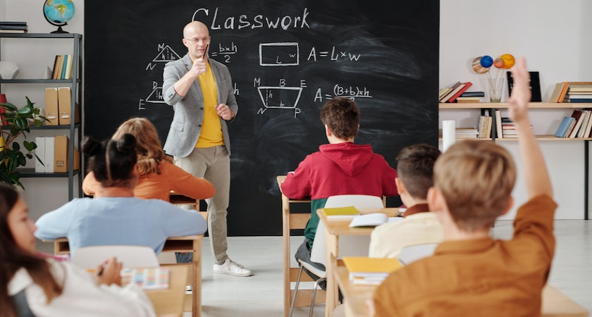 Masalah: Pendidikan yang Terjebak Administrasi dan Birokrasi