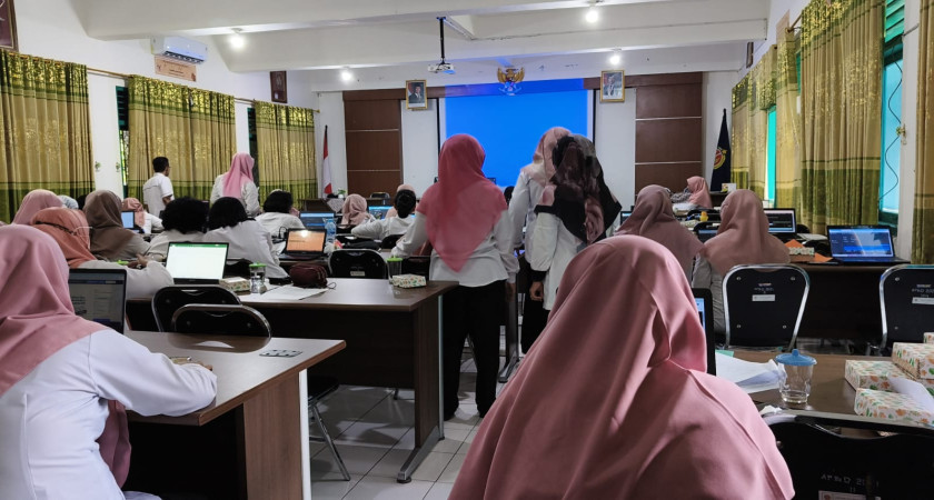 Teknisi UKBI dan Pendampingan Entri E-Rapor di SMKN 1 Pengasih