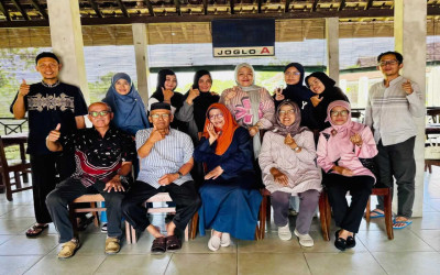 Silaturrahmi Keluarga Sekaligus Persiapan Pernikahan Mbak Revo dan Mas Ariest