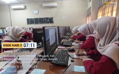 Pelaksanaan Ujian Sekolah (USEK) Hari Kedua Tahun Pelajaran 2025/2026 SMK Negeri 1 Pengasih (11/11/2025)
