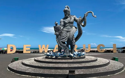 Pesona Pantai Jatimalang Jadi Tujuan Gowes Akhir Pekan